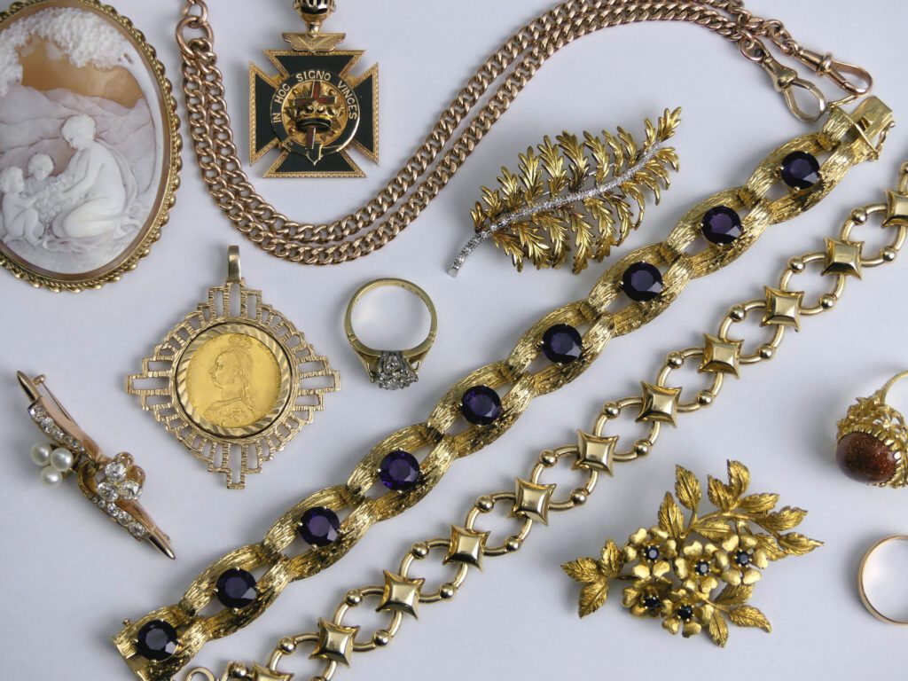 We Buy Antique & Pre-loved jewellery